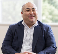 代表取締役社長 山﨑 亮太郎